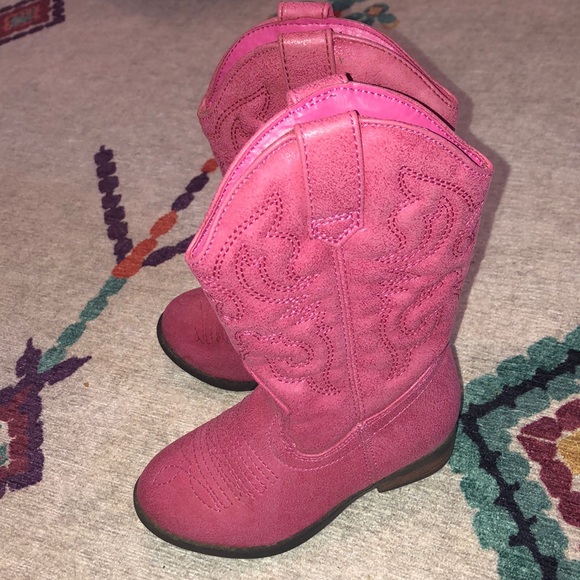 Pink COWGIRL boots! - Picture 3 of 4